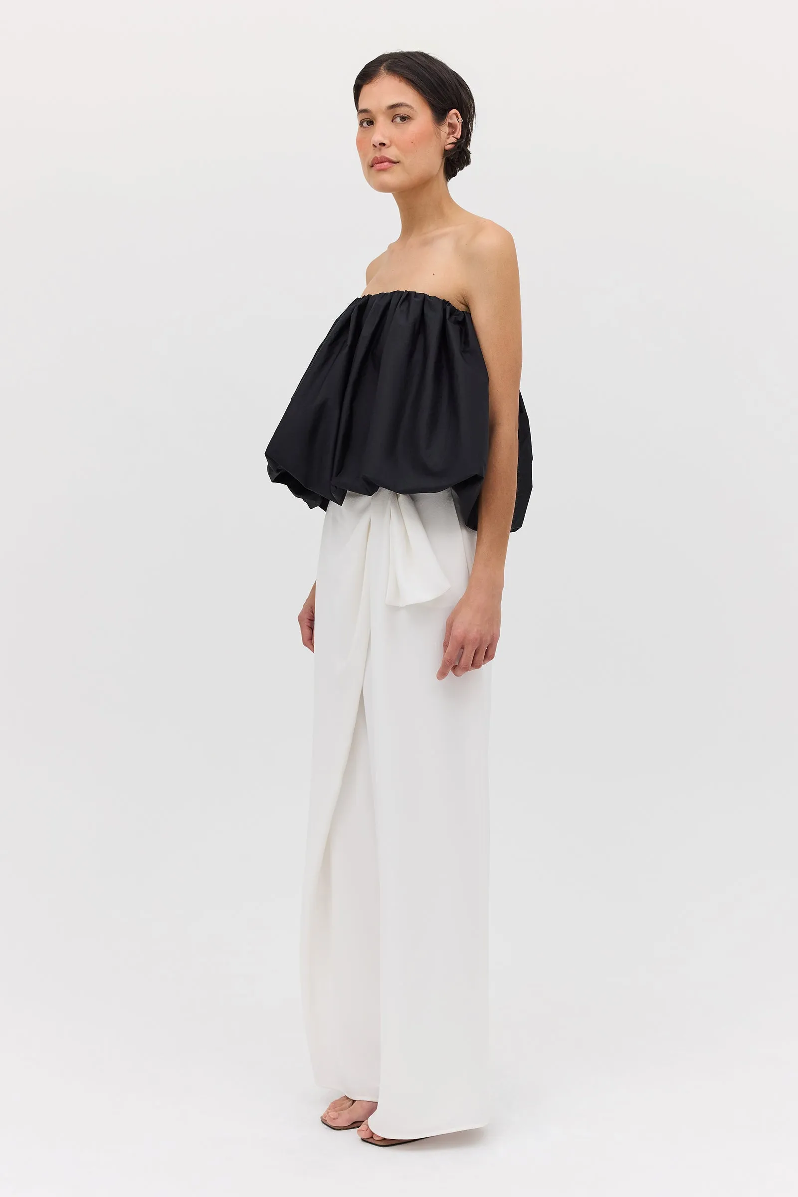 BLACK COTTON HAZEL TOP